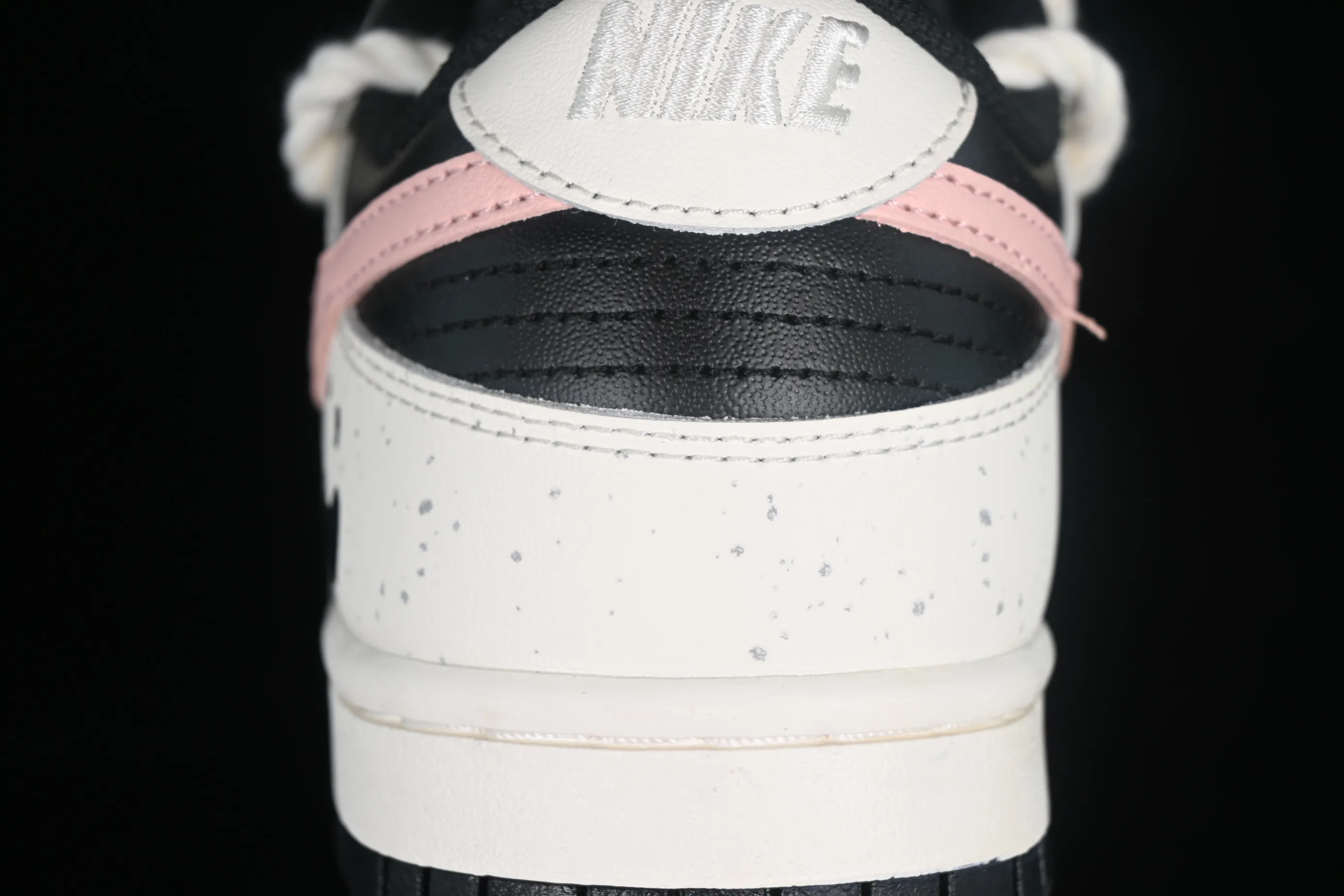 All categories Nk SB Dunk series Nk SB Dunk Low low-top sneakers Nk Dunk Low splash-ink distressed Chinese style Taotao Oolong SB strap deconstructed low-top casual sneakers CW1590-100